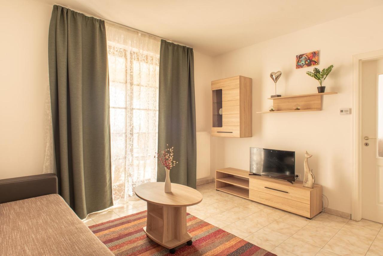 Modor Apartman Alsópáhok Exterior foto
