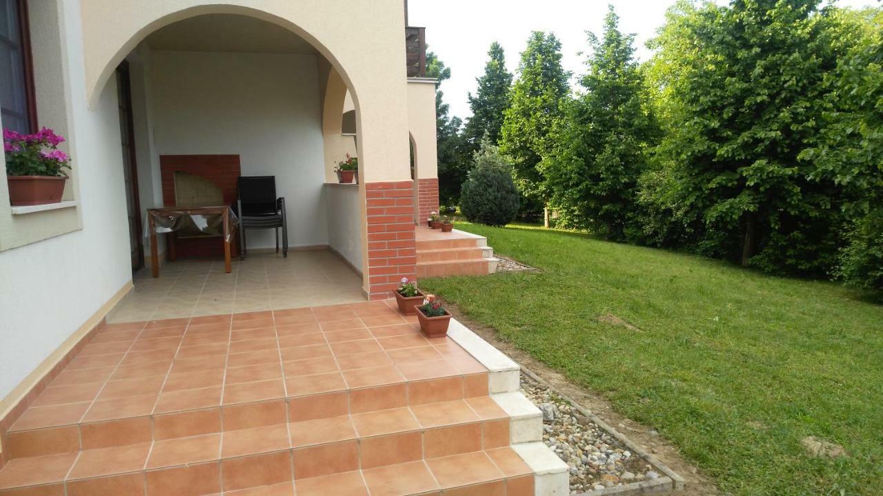 Modor Apartman Alsópáhok Exterior foto